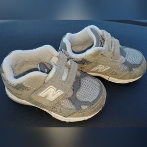 Toddler New Balance Size 4 Shoes